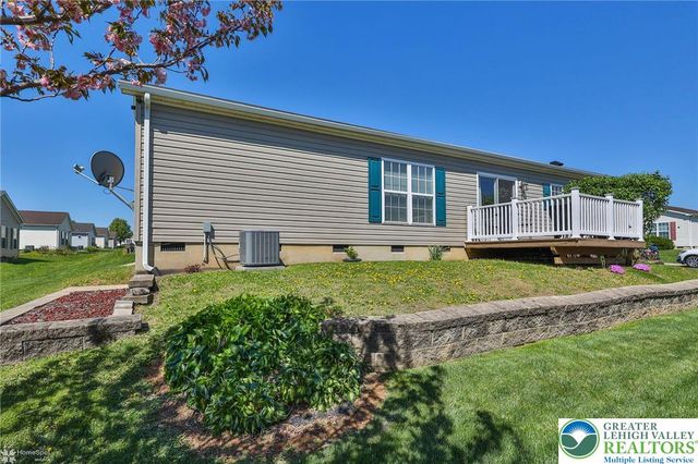 678 kykuit Place, Forks Twp, PA 18040