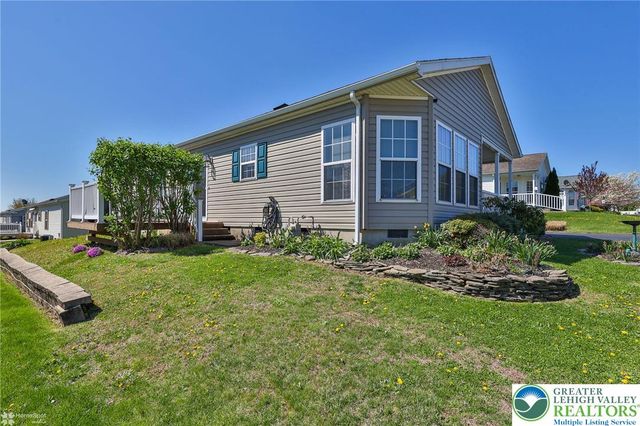 678 kykuit Place, Forks Twp, PA 18040