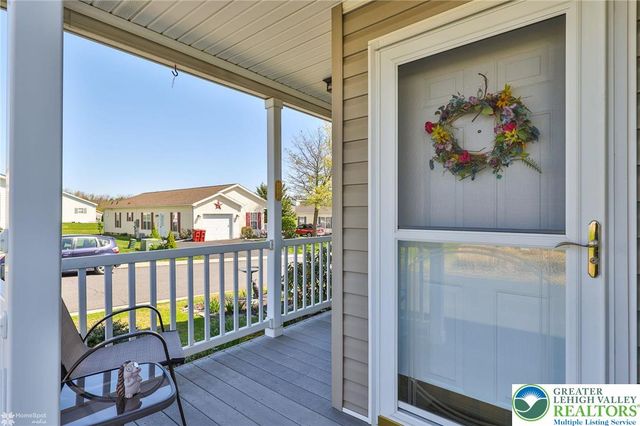 678 kykuit Place, Forks Twp, PA 18040