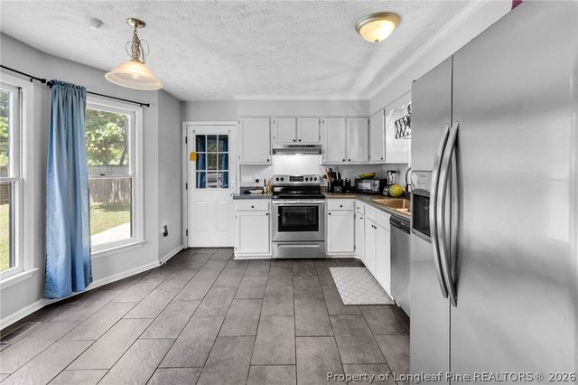 6812 Saint Julian Way, Fayetteville, NC 28314