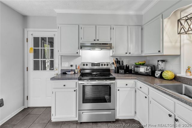 6812 Saint Julian Way, Fayetteville, NC 28314