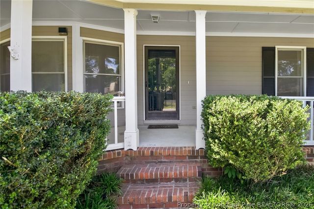 6812 Saint Julian Way, Fayetteville, NC 28314