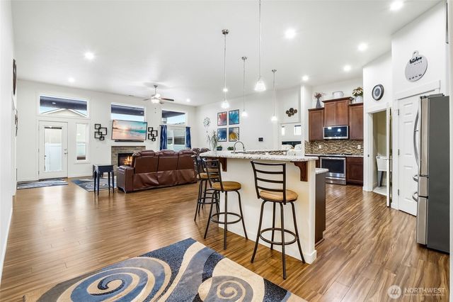 1011 8th Avenue NE, Ephrata, WA 98823