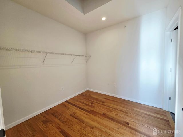 120 Georges Road 312, New Brunswick, NJ 08901