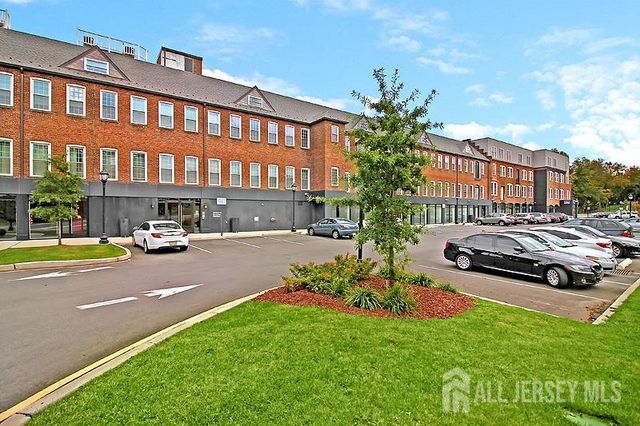 120 Georges Road 312, New Brunswick, NJ 08901