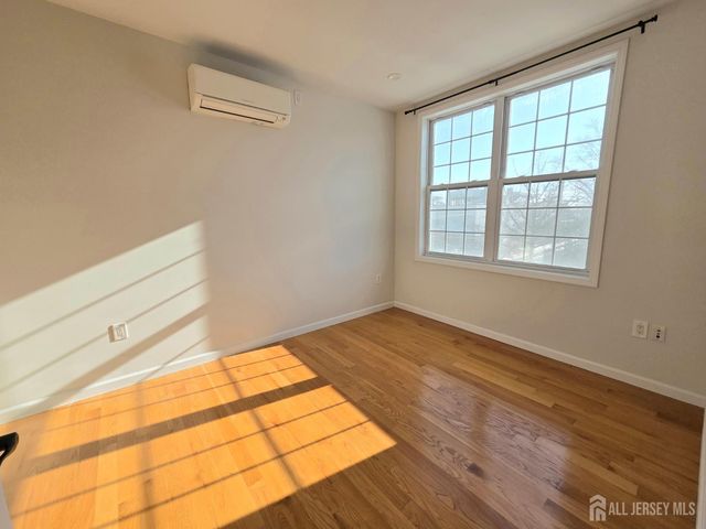 120 Georges Road 312, New Brunswick, NJ 08901