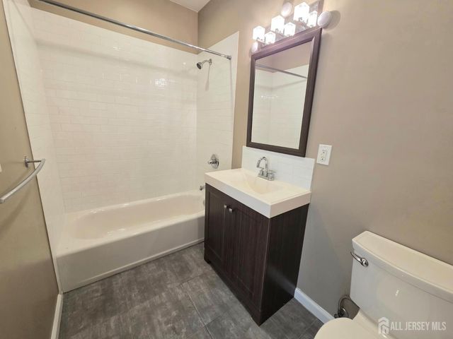 120 Georges Road 312, New Brunswick, NJ 08901