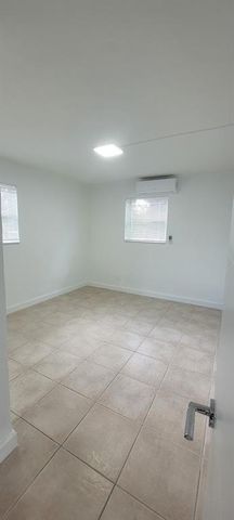 905 NW 16th Ave 2, Fort Lauderdale, FL 33311