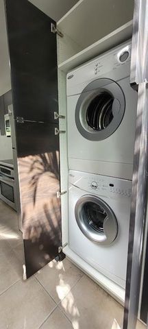 905 NW 16th Ave 2, Fort Lauderdale, FL 33311