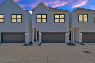 2333 Hoskins Drive, Houston, TX 77080