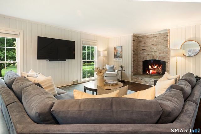 67 Dunning Road, New Canaan, CT 06840