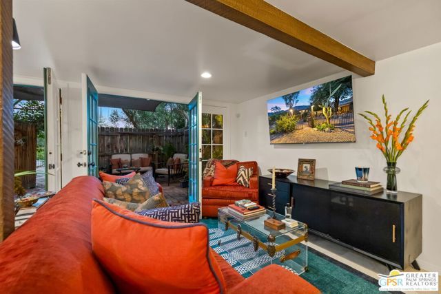 575 S Calle Ajo 2, Palm Springs, CA 92264