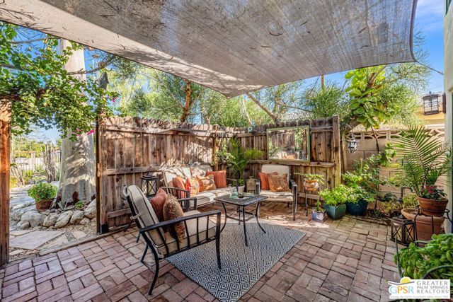 575 S Calle Ajo 2, Palm Springs, CA 92264