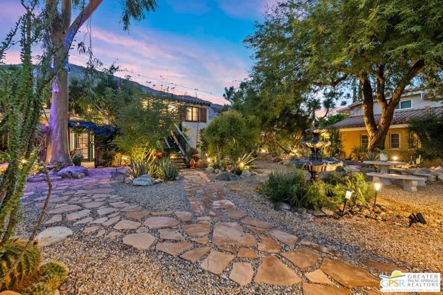 575 S Calle Ajo 2, Palm Springs, CA 92264