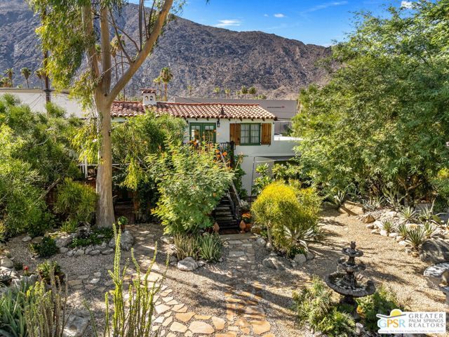 575 S Calle Ajo 2, Palm Springs, CA 92264