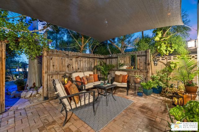 575 S Calle Ajo 2, Palm Springs, CA 92264