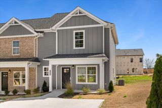 140 Andros Dr, Dalton, GA 30721