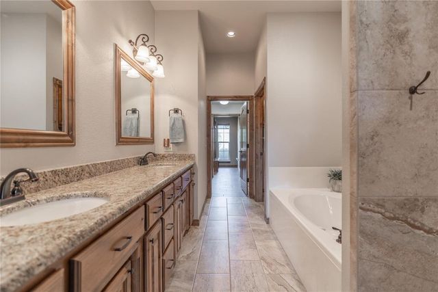 600 Hannah Drive, Tuttle, OK 73089