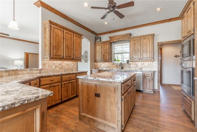 600 Hannah Drive, Tuttle, OK 73089