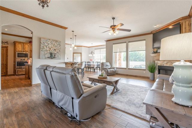 600 Hannah Drive, Tuttle, OK 73089