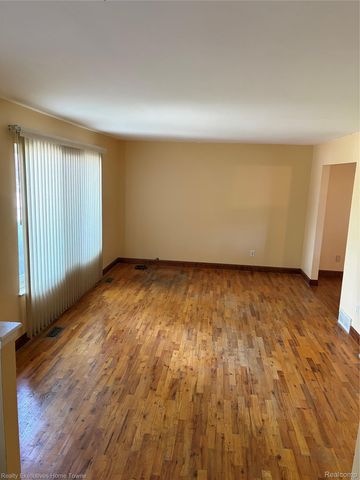 31648 Edgeworth Drive, Madison Heights, MI 48071