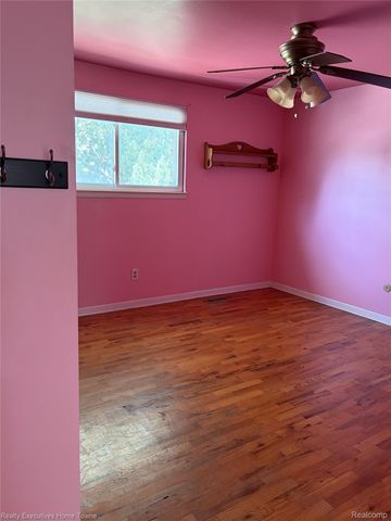 31648 Edgeworth Drive, Madison Heights, MI 48071