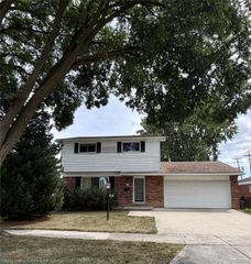 31648 Edgeworth Drive, Madison Heights, MI 48071