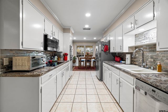 8235 Baylor Dr., Tyler, TX 75703