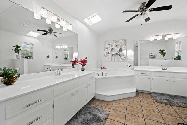 8235 Baylor Dr., Tyler, TX 75703