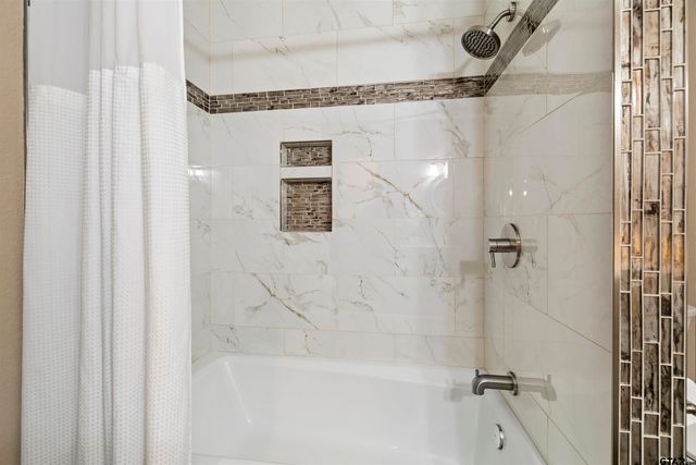 8235 Baylor Dr., Tyler, TX 75703