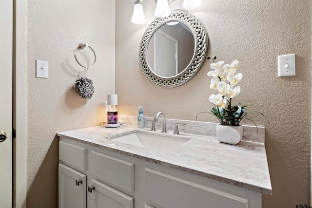 8235 Baylor Dr., Tyler, TX 75703