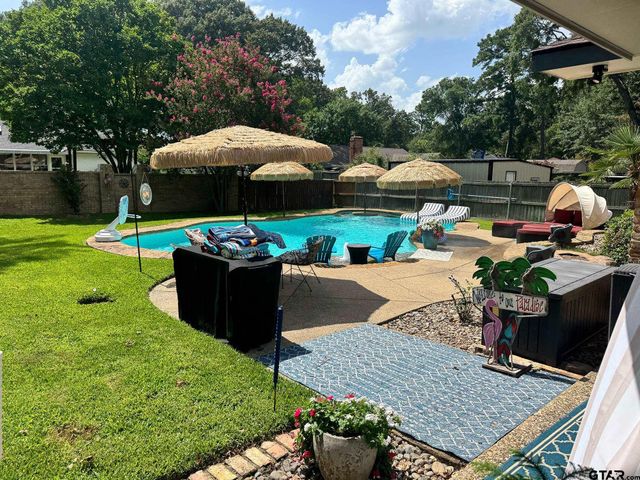 8235 Baylor Dr., Tyler, TX 75703