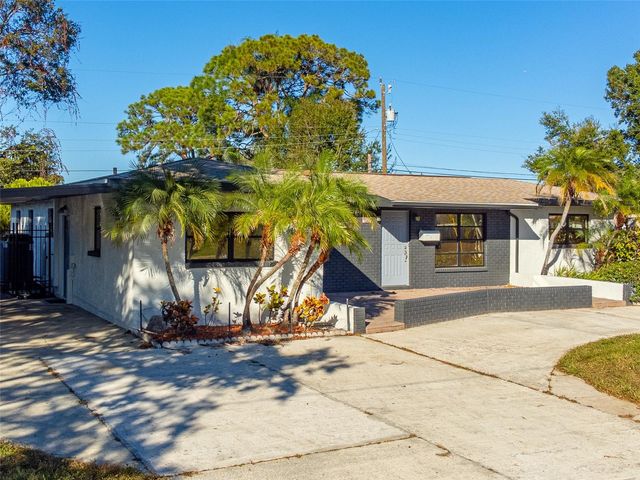 1899 66TH AVENUE N, St Petersburg, FL 33702