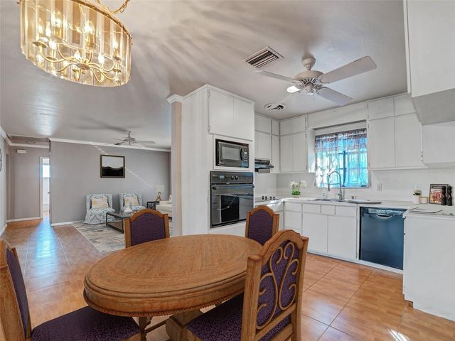 1899 66TH AVENUE N, St Petersburg, FL 33702