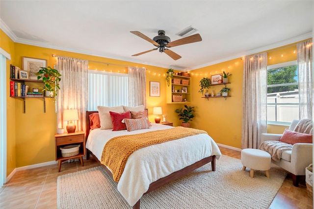 1899 66TH AVENUE N, St Petersburg, FL 33702