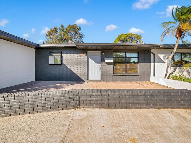 1899 66TH AVENUE N, St Petersburg, FL 33702