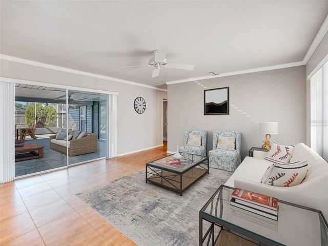 1899 66TH AVENUE N, St Petersburg, FL 33702