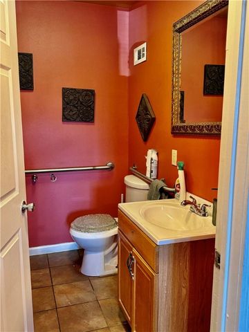 209 N Bloomington Street, Lowell, AR 72745