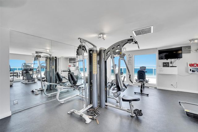 2841 N Ocean Blvd 1809, Fort Lauderdale, FL 33308