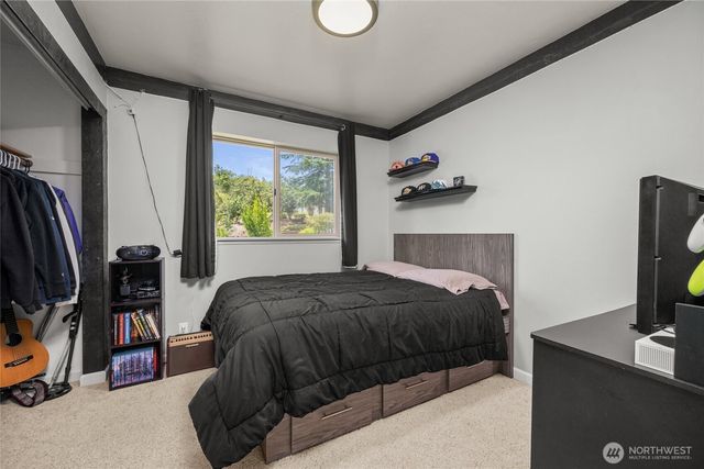 5984 Sunshine Drive, Ferndale, WA 98248