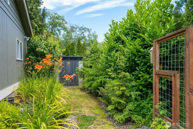 5984 Sunshine Drive, Ferndale, WA 98248