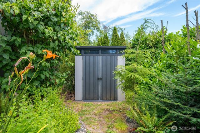 5984 Sunshine Drive, Ferndale, WA 98248