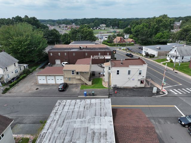 172 Middle Turnpike West, Manchester, CT 06040