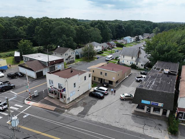 172 Middle Turnpike West, Manchester, CT 06040