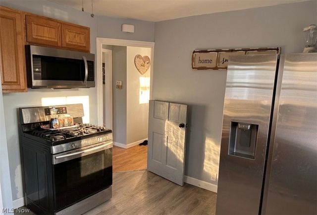 4360 Newberry Drive, Brooklyn, OH 44144