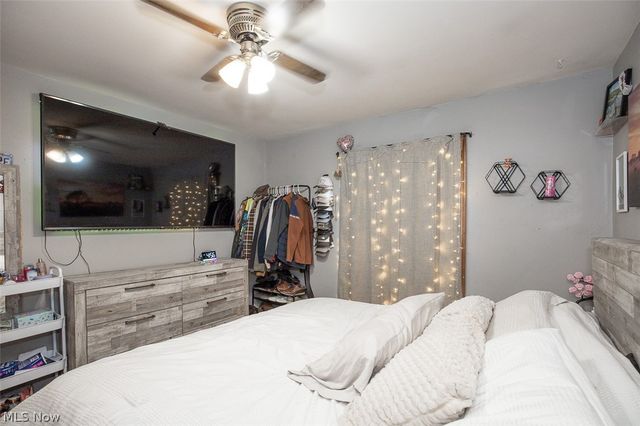 4360 Newberry Drive, Brooklyn, OH 44144