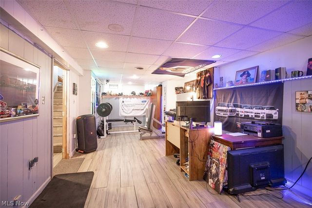 4360 Newberry Drive, Brooklyn, OH 44144