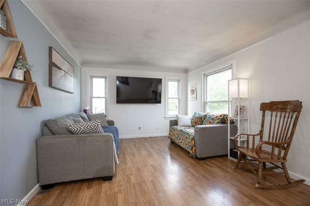 4360 Newberry Drive, Brooklyn, OH 44144