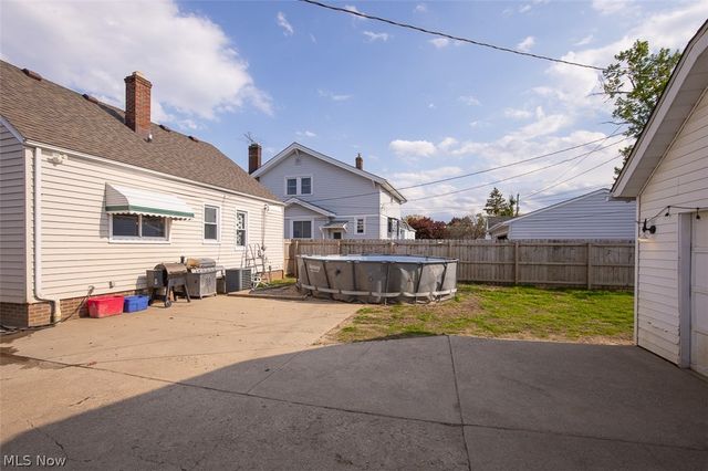 4360 Newberry Drive, Brooklyn, OH 44144