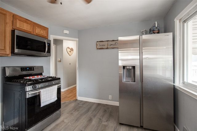 4360 Newberry Drive, Brooklyn, OH 44144